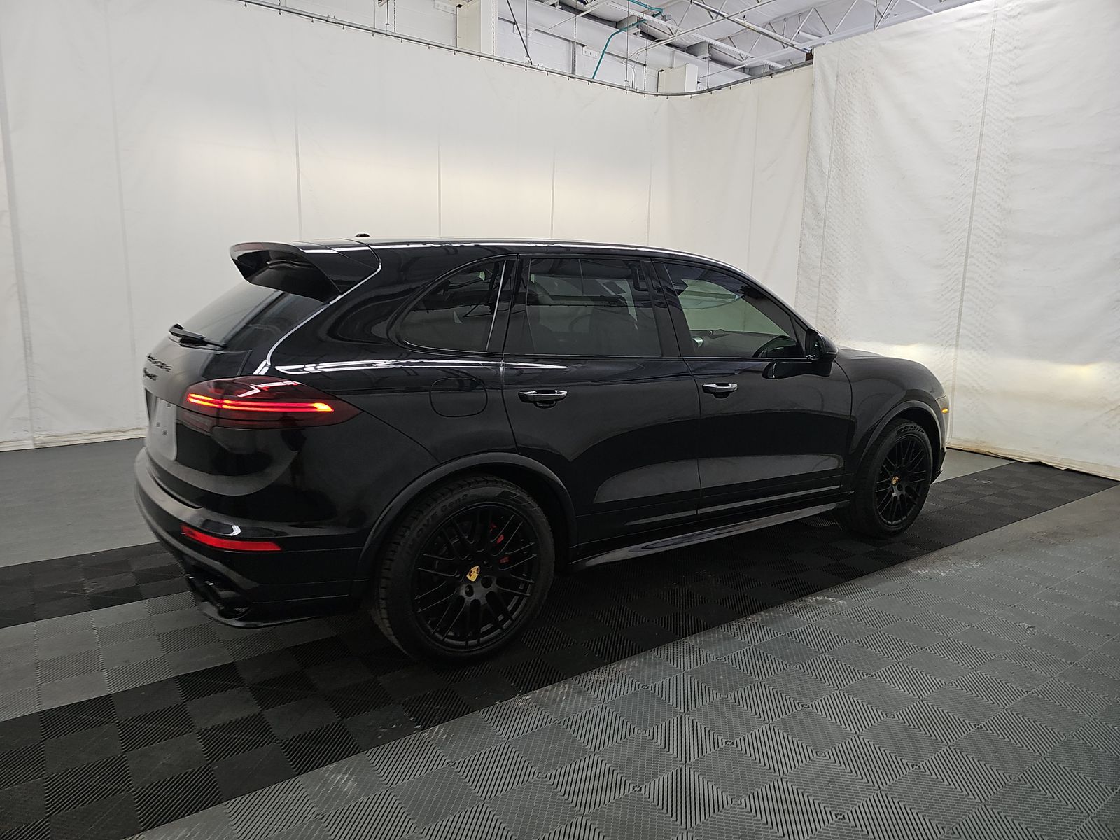 PORSCHE CAYENNE - 5