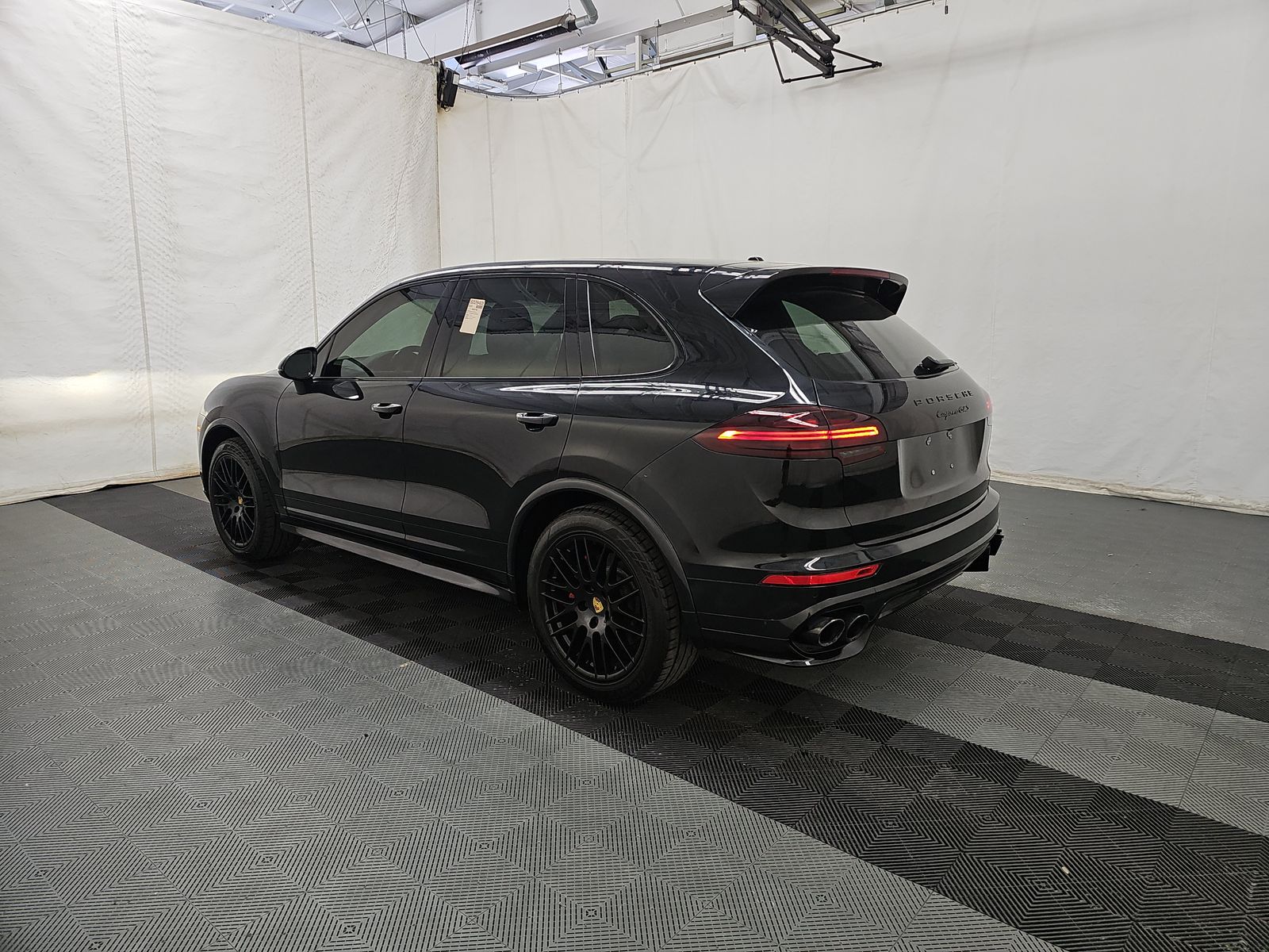 PORSCHE CAYENNE - 7