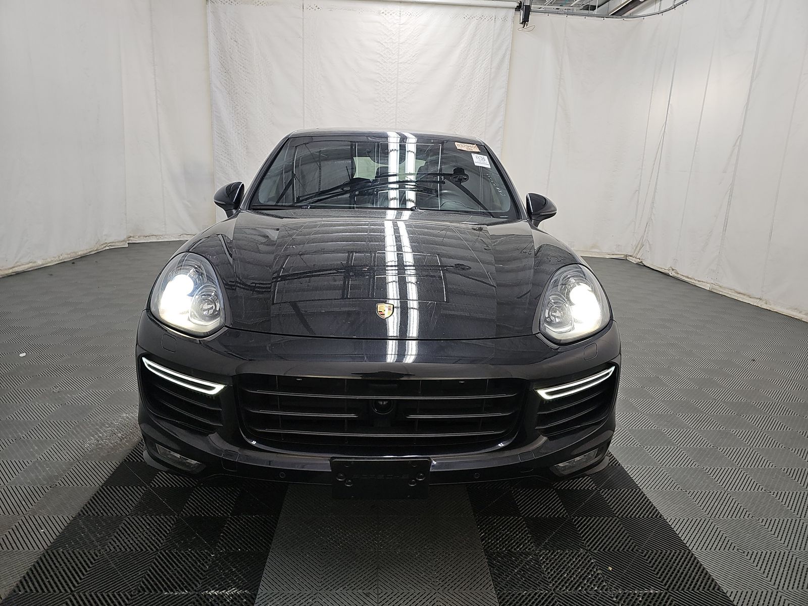 PORSCHE CAYENNE - 3