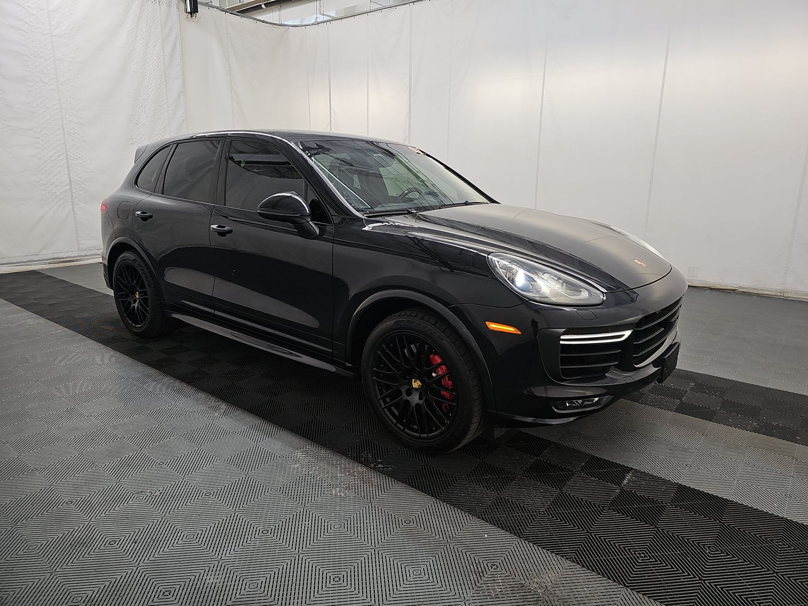 PORSCHE CAYENNE - 4