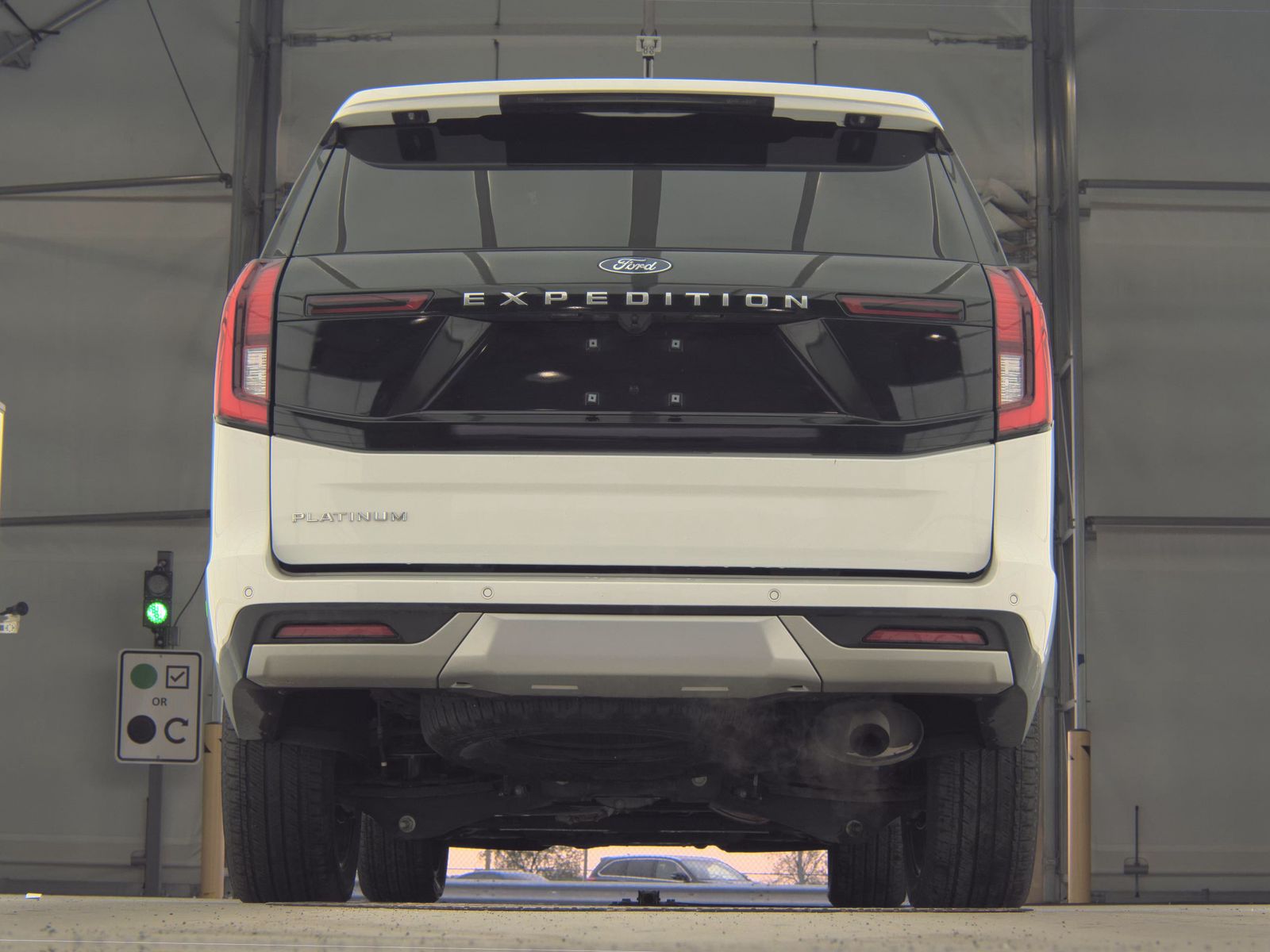 FORD EXPEDITION - 8
