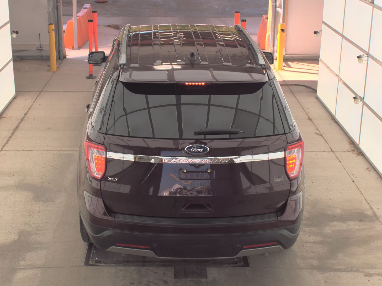 FORD EXPLORER - 7
