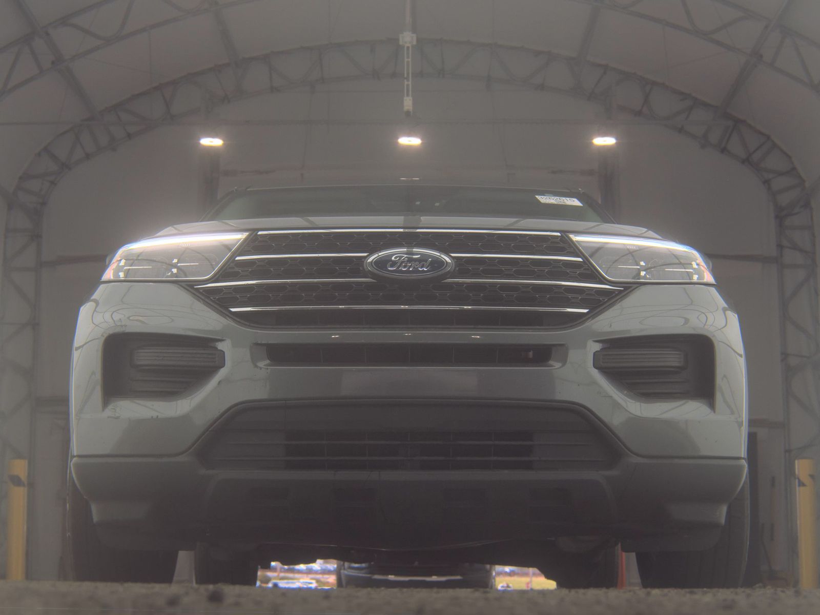 FORD EXPLORER - 4