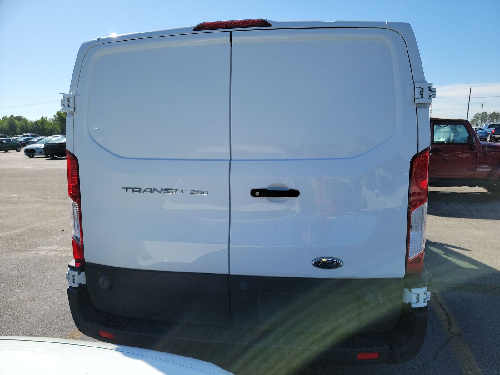 FORD TRANSIT 250 - 6