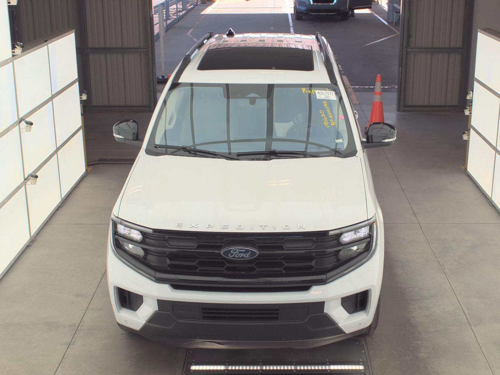 FORD EXPEDITION - 3
