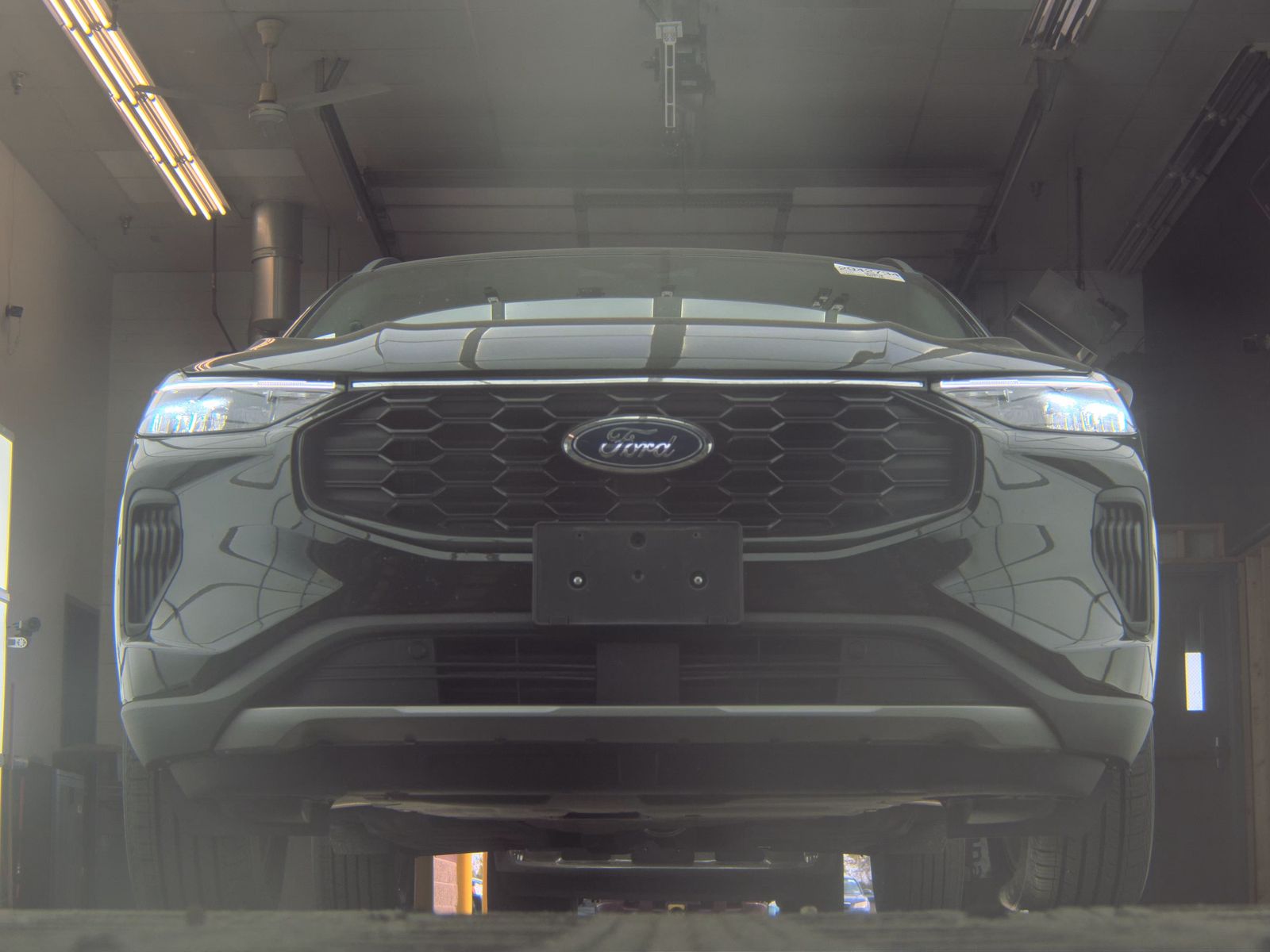 FORD ESCAPE - 4