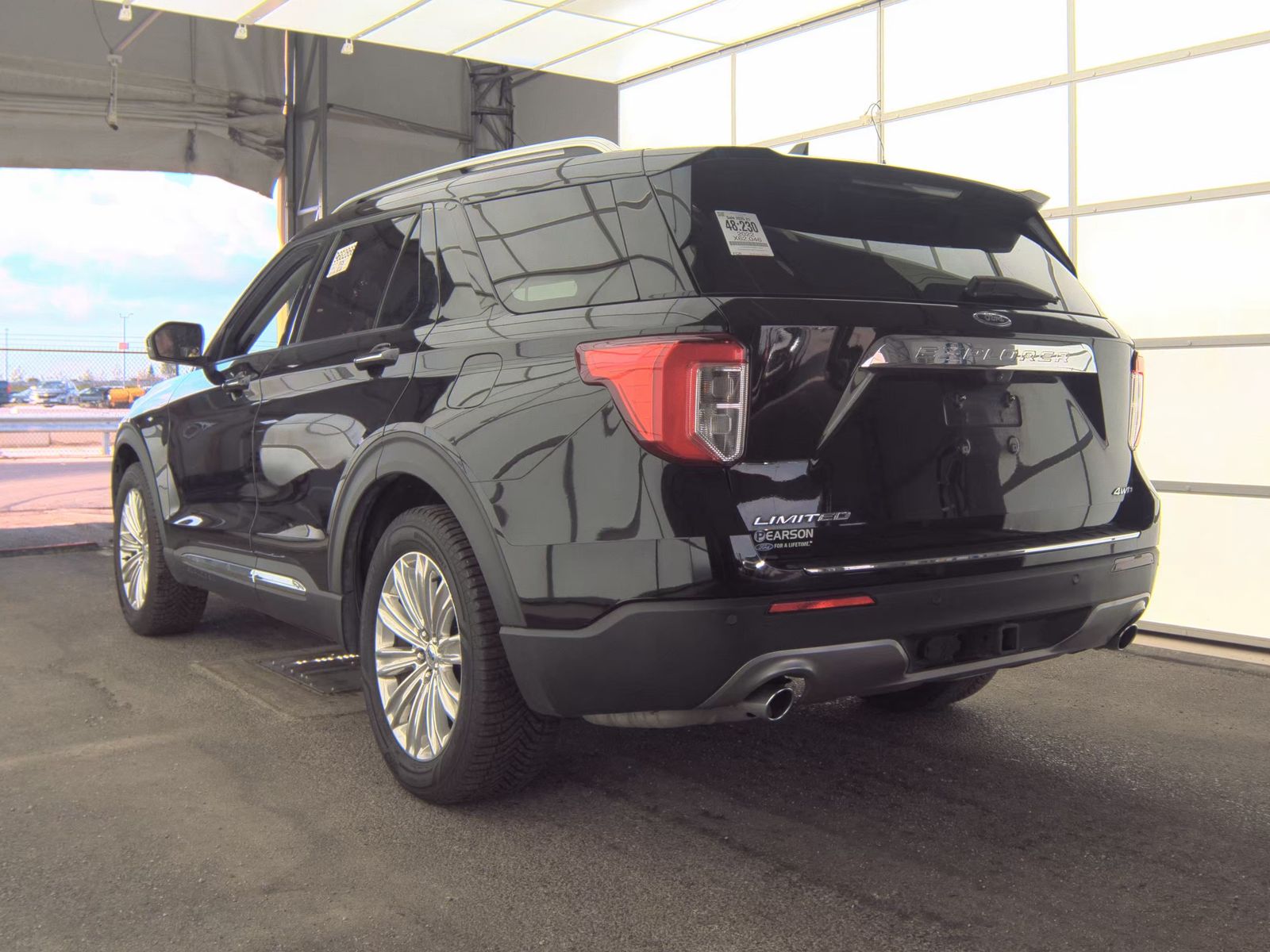 FORD EXPLORER - 9