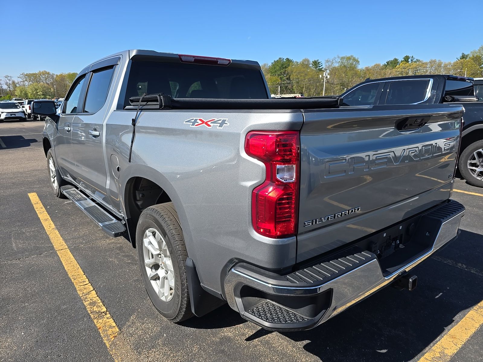 2023 Chevrolet Silverado 1500 LT AWD