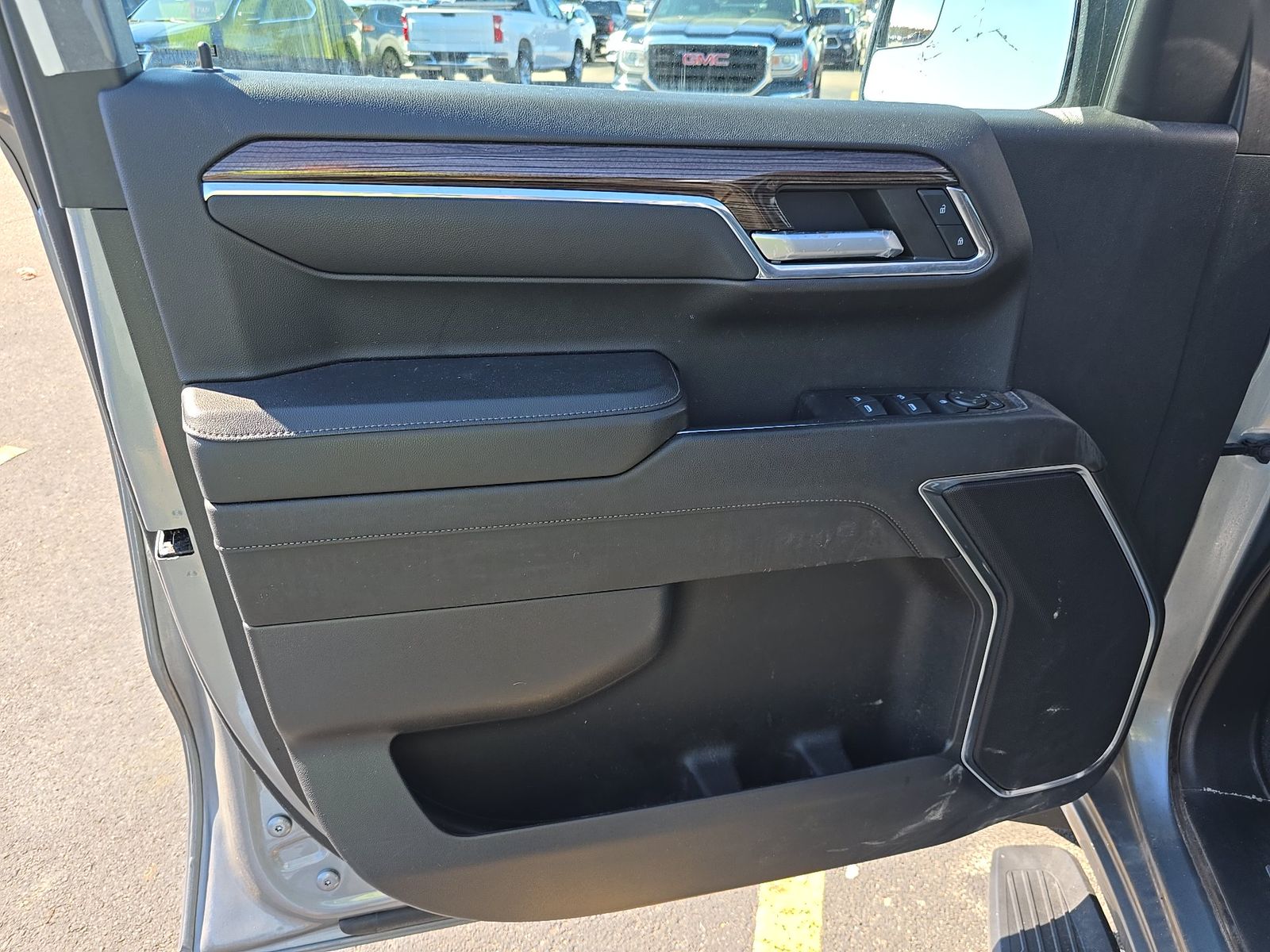 2023 Chevrolet Silverado 1500 LT AWD
