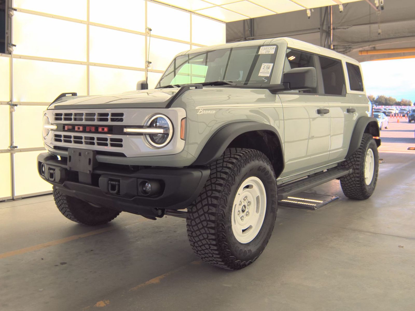 FORD BRONCO - 1