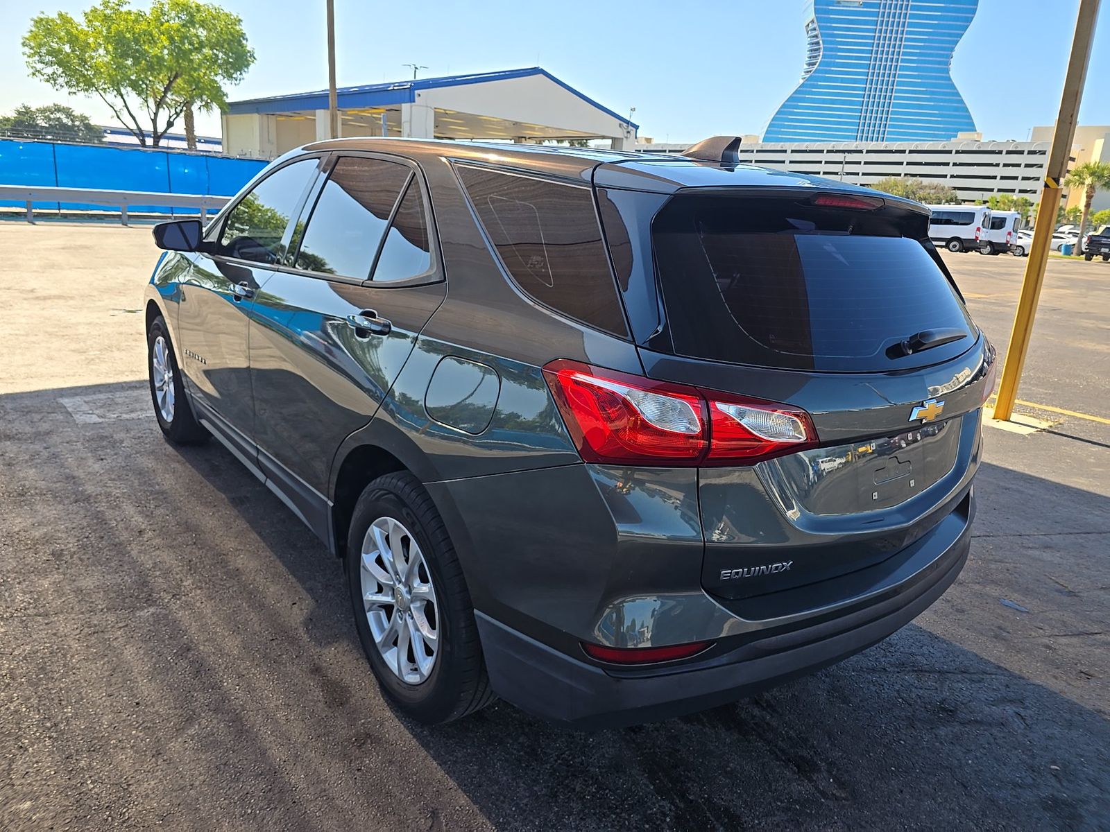 2019 Chevrolet Equinox LS FWD