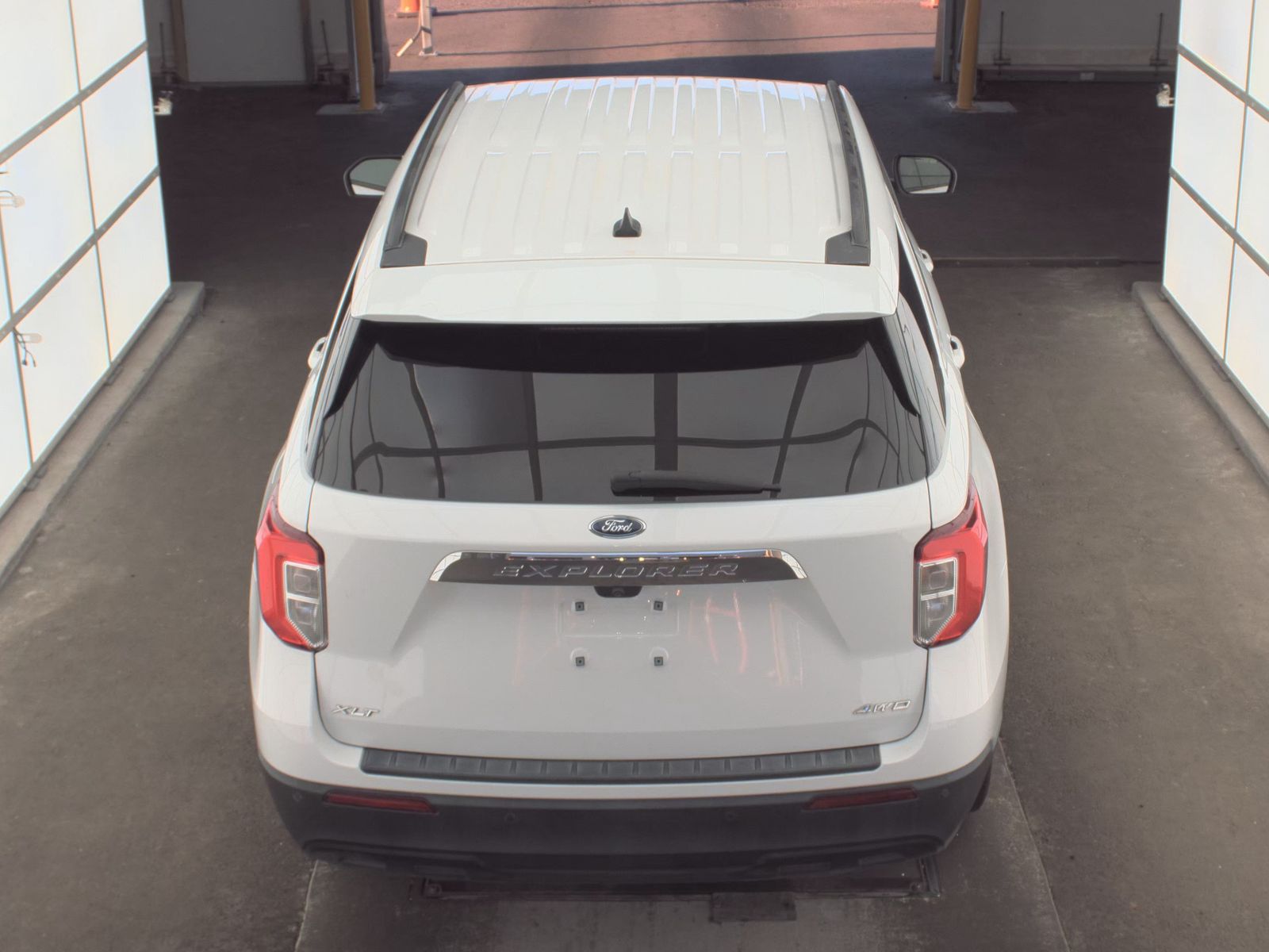 FORD EXPLORER - 7