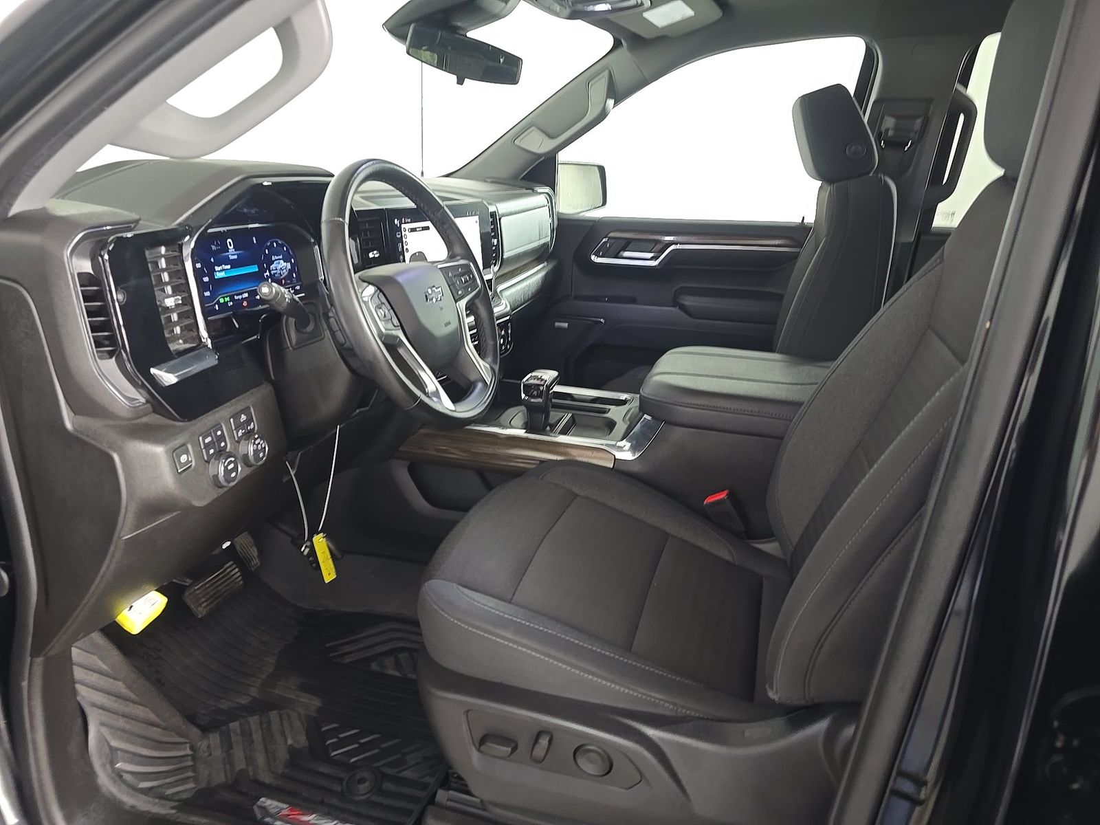 2024 Chevrolet Silverado 1500 RST AWD