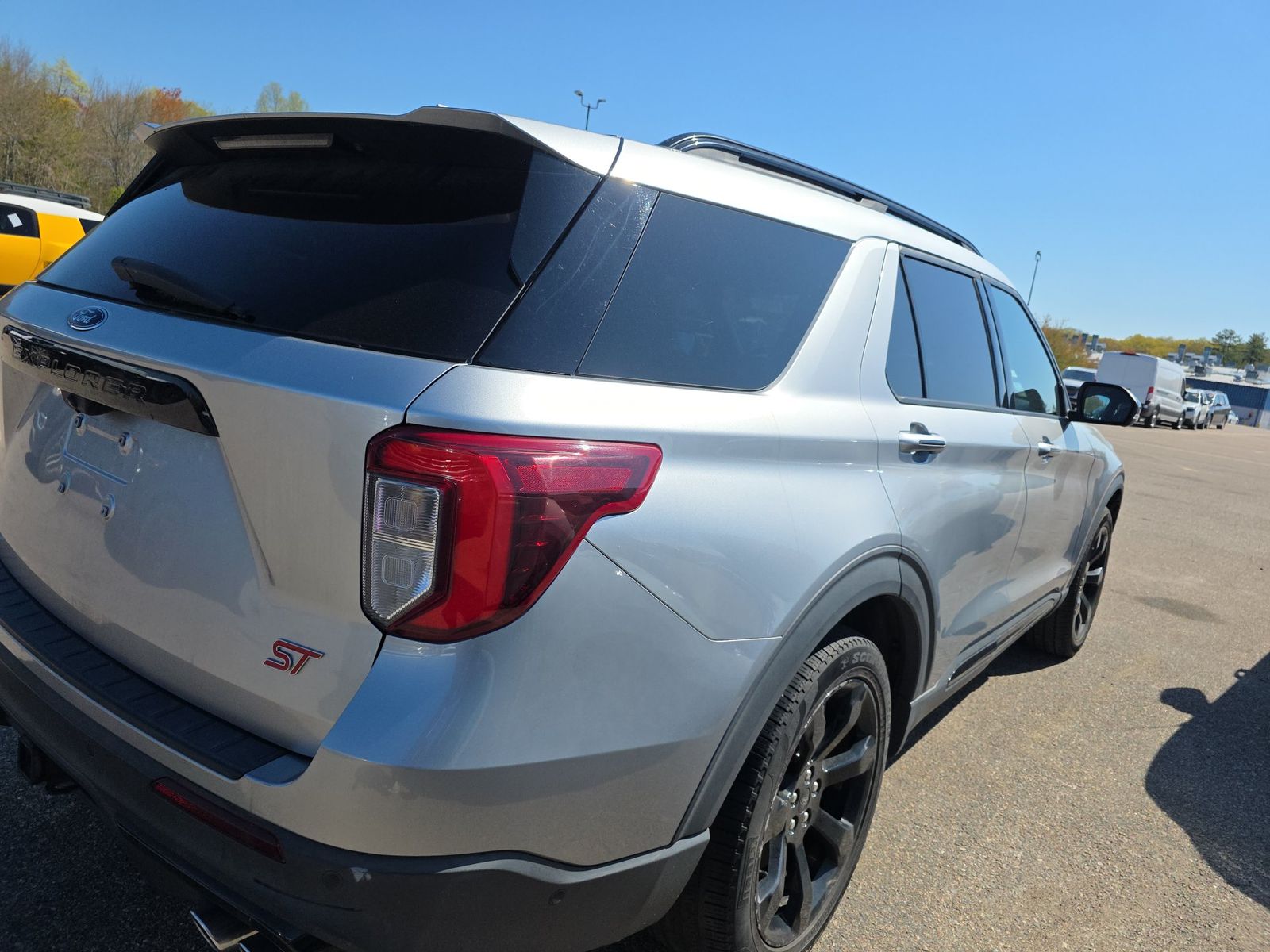 FORD EXPLORER - 5