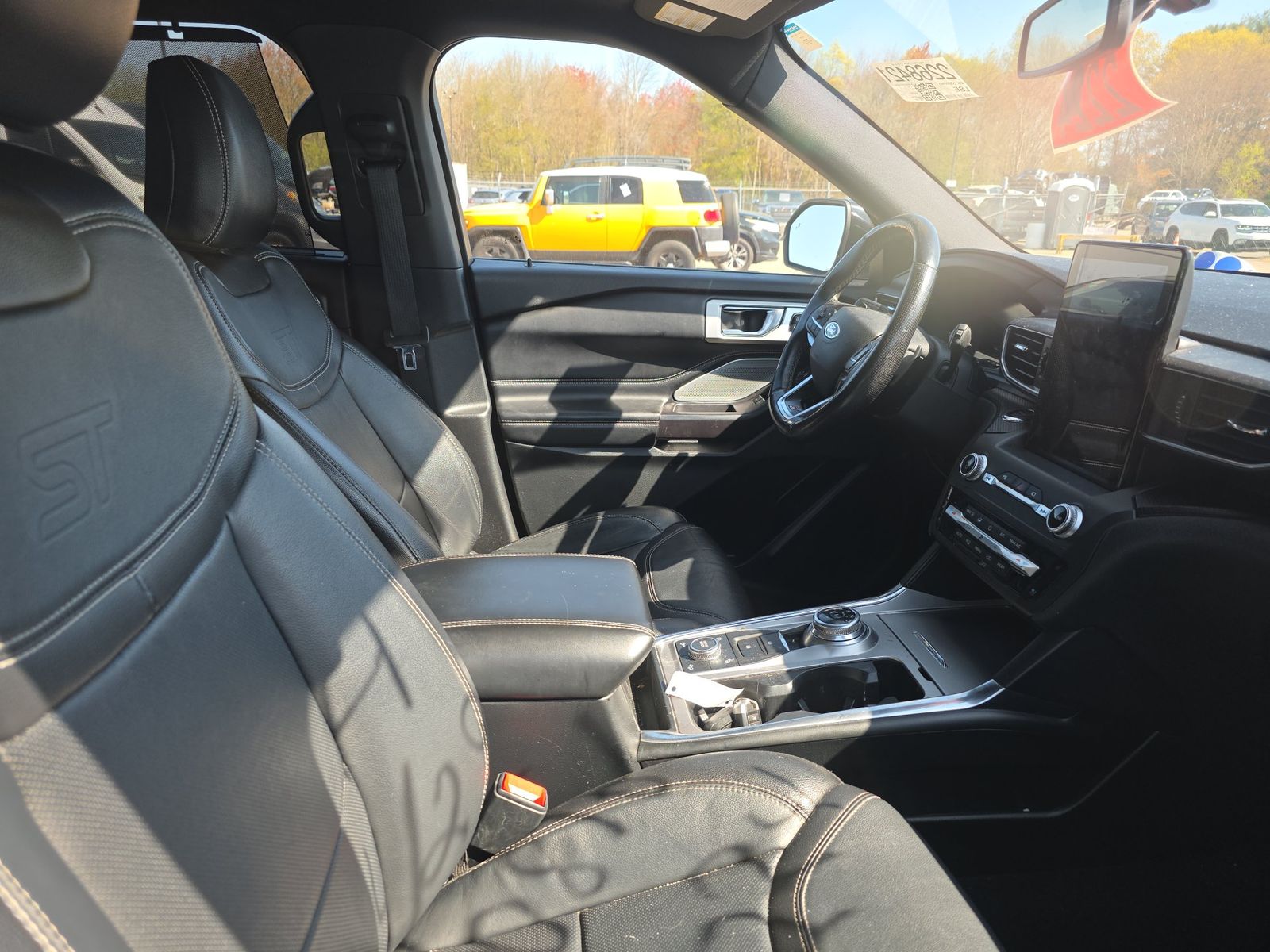 FORD EXPLORER - 9
