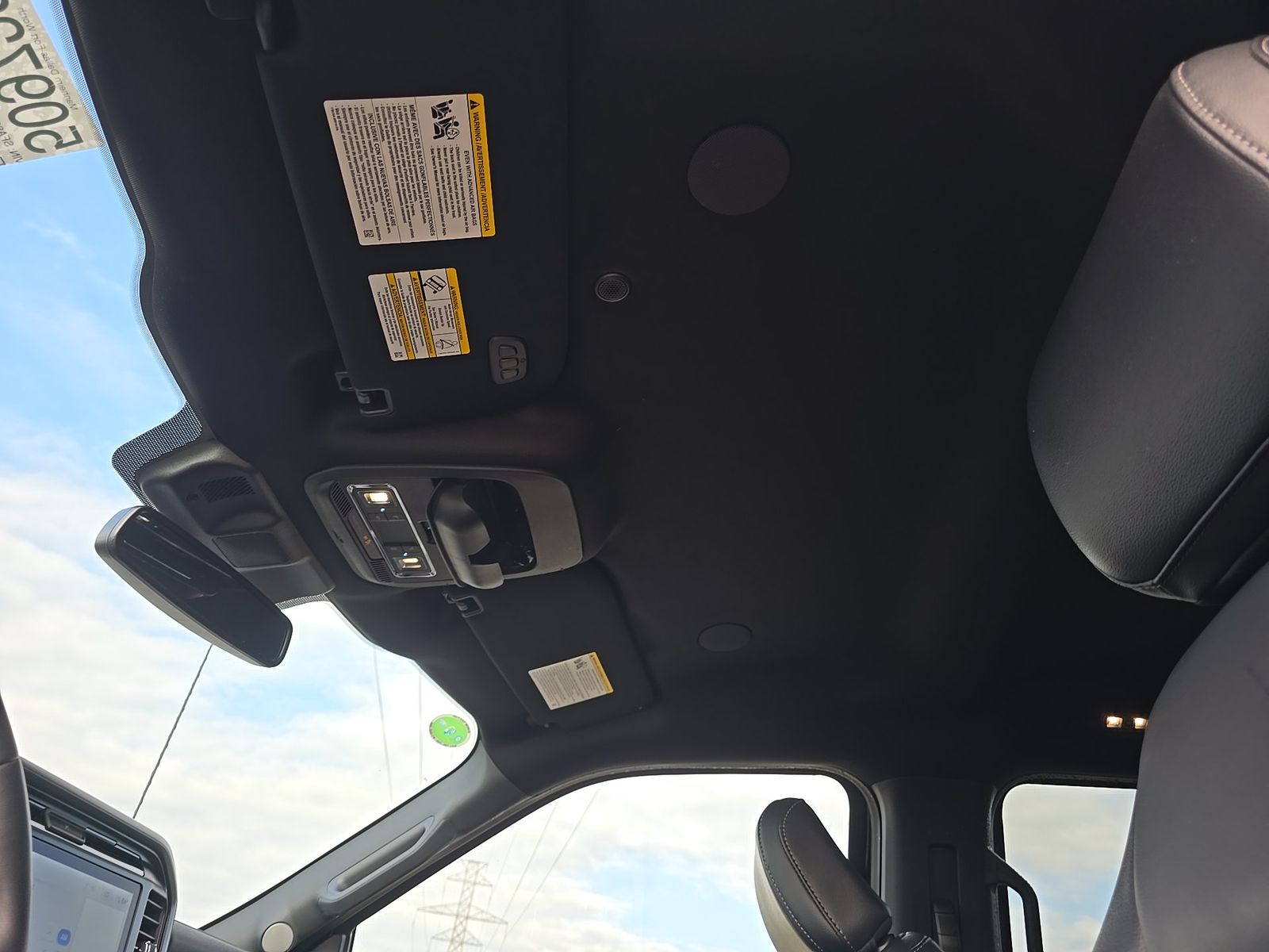 2025 Ford F-150 Lariat AWD