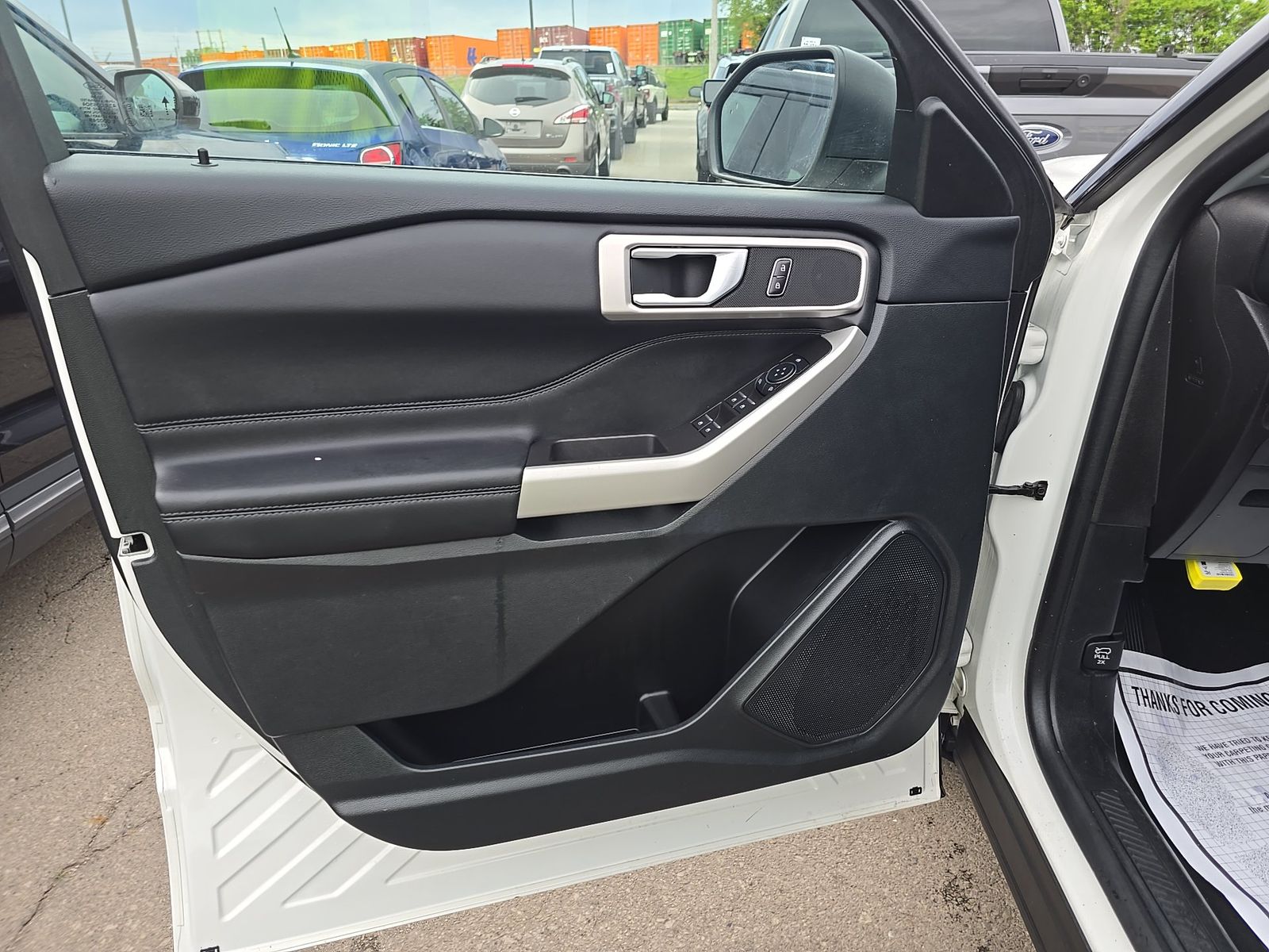 FORD EXPLORER - 10