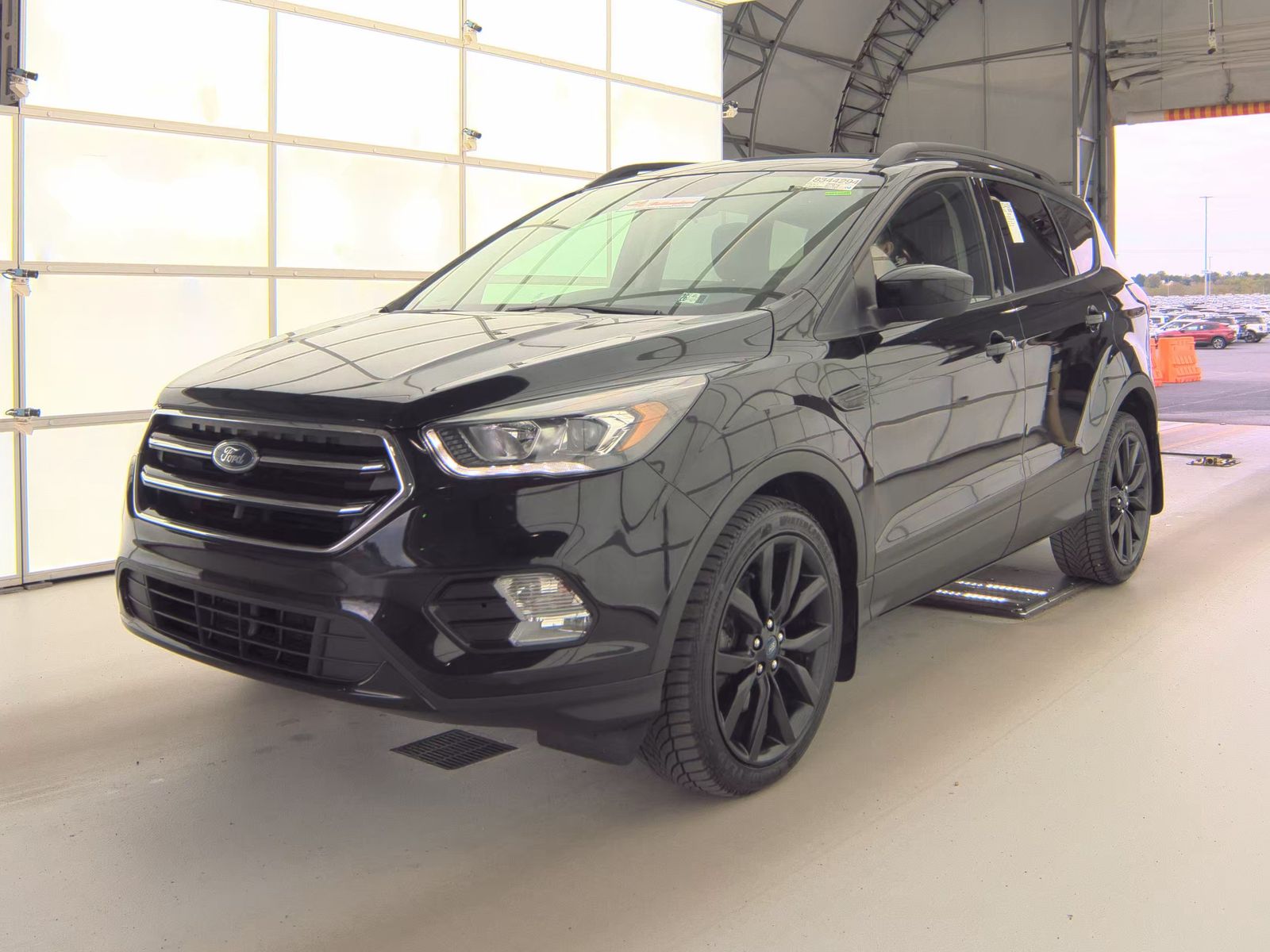 FORD ESCAPE - 1