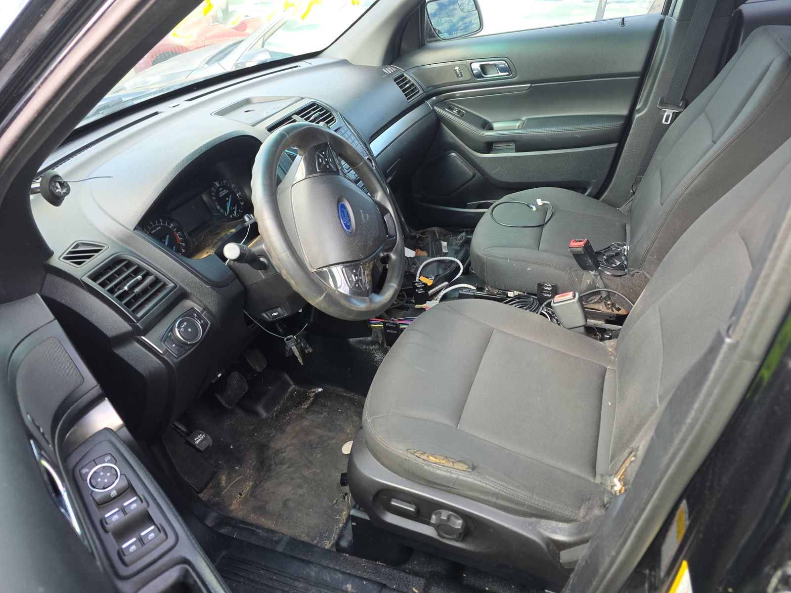 FORD POLICE INTERCEPTOR UTILITY - 8