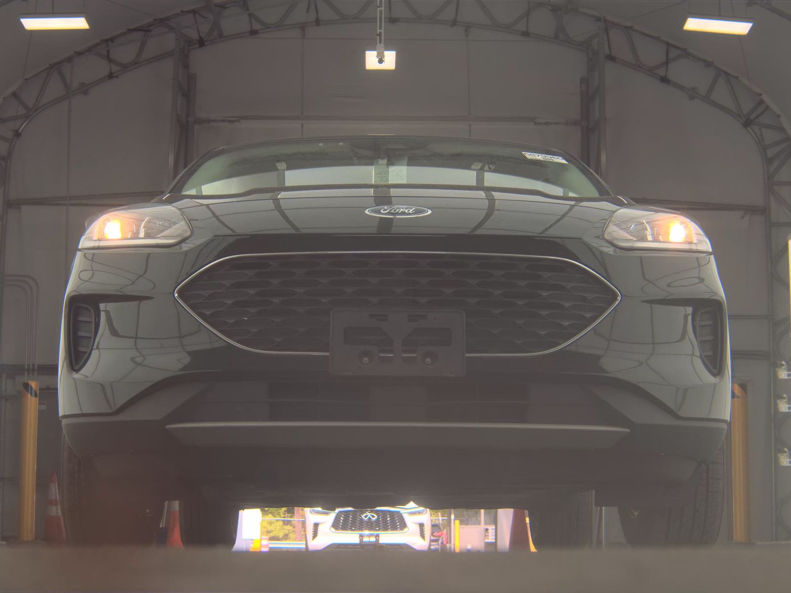 FORD ESCAPE - 4