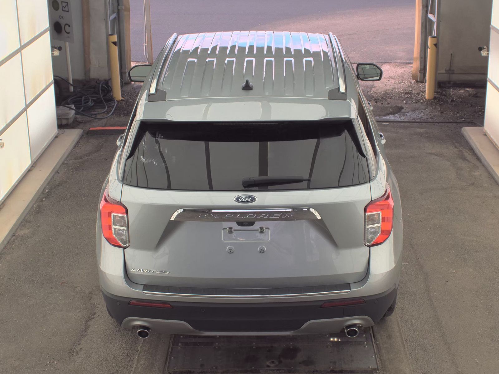 FORD EXPLORER - 7