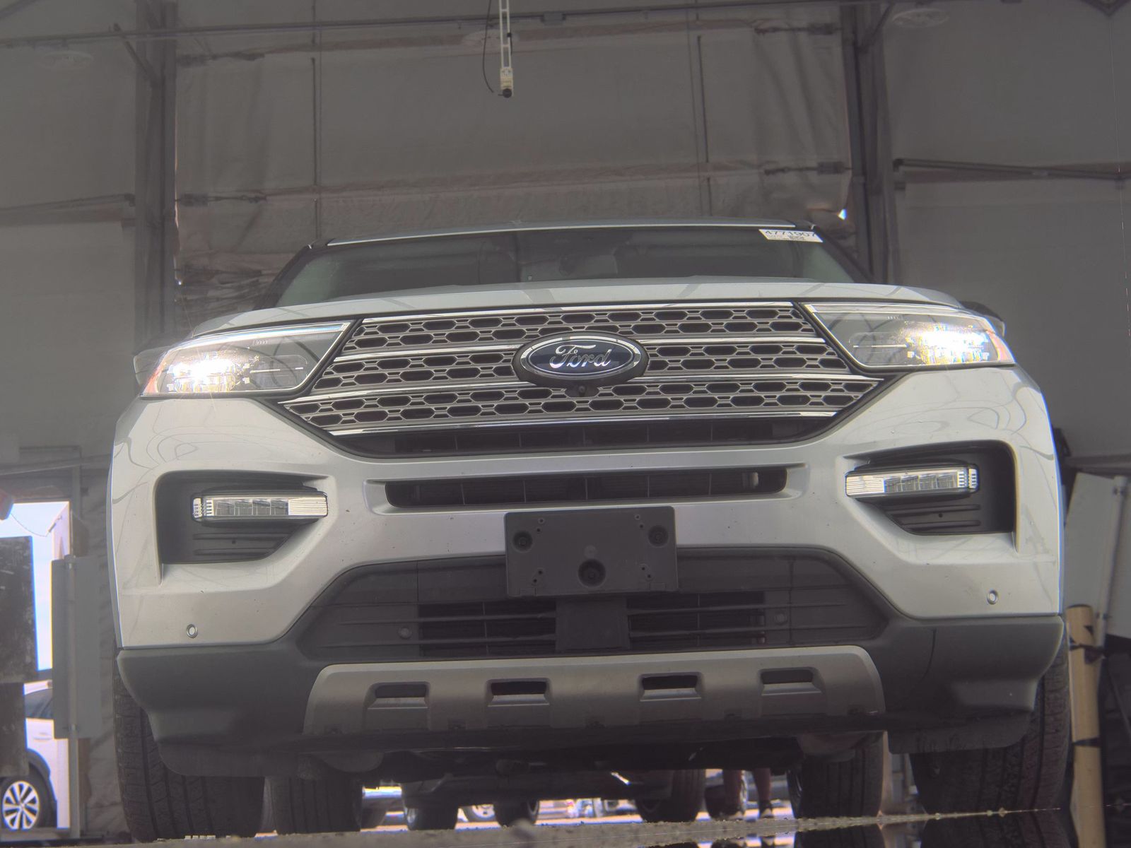 FORD EXPLORER - 4