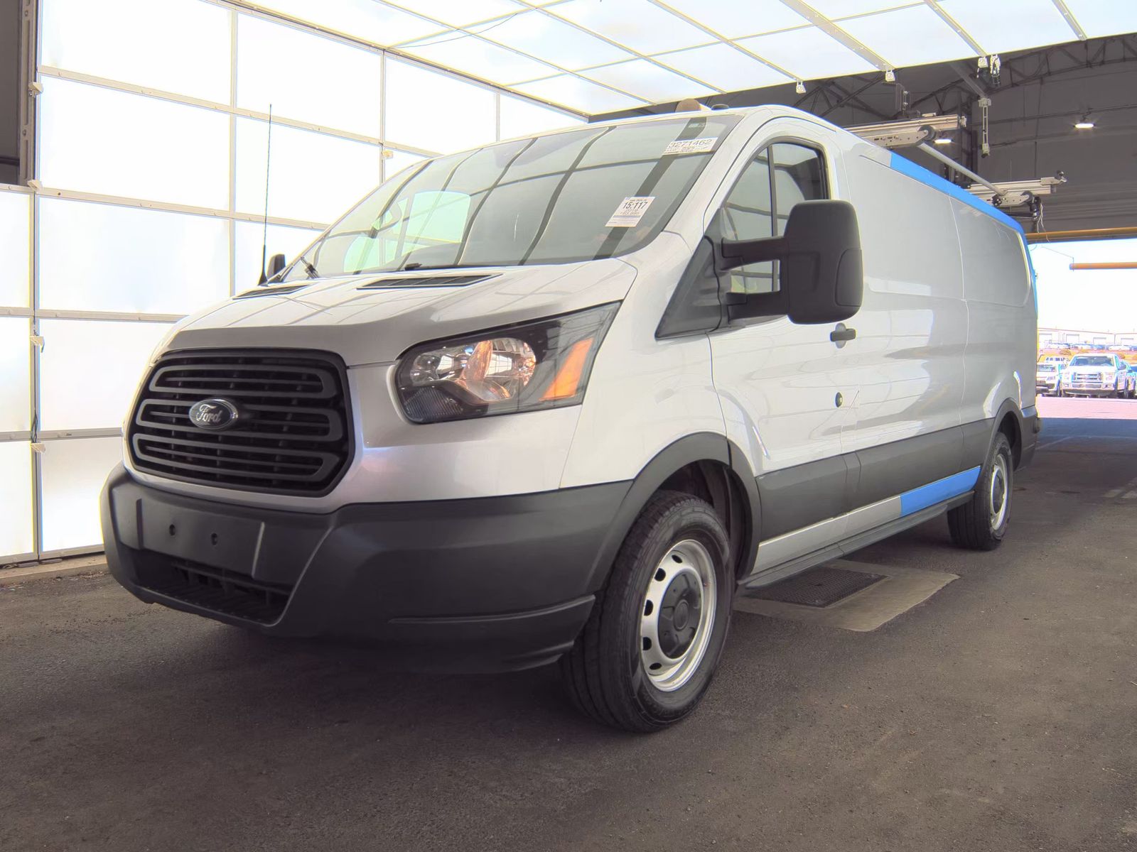 FORD TRANSIT 150 - 1