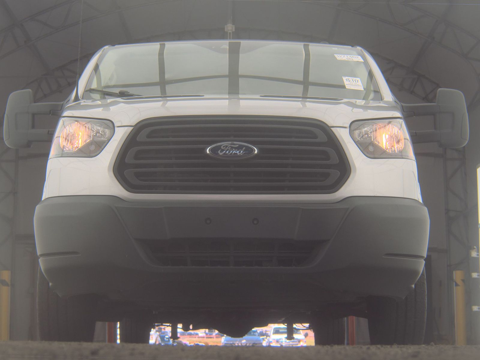 FORD TRANSIT 150 - 4