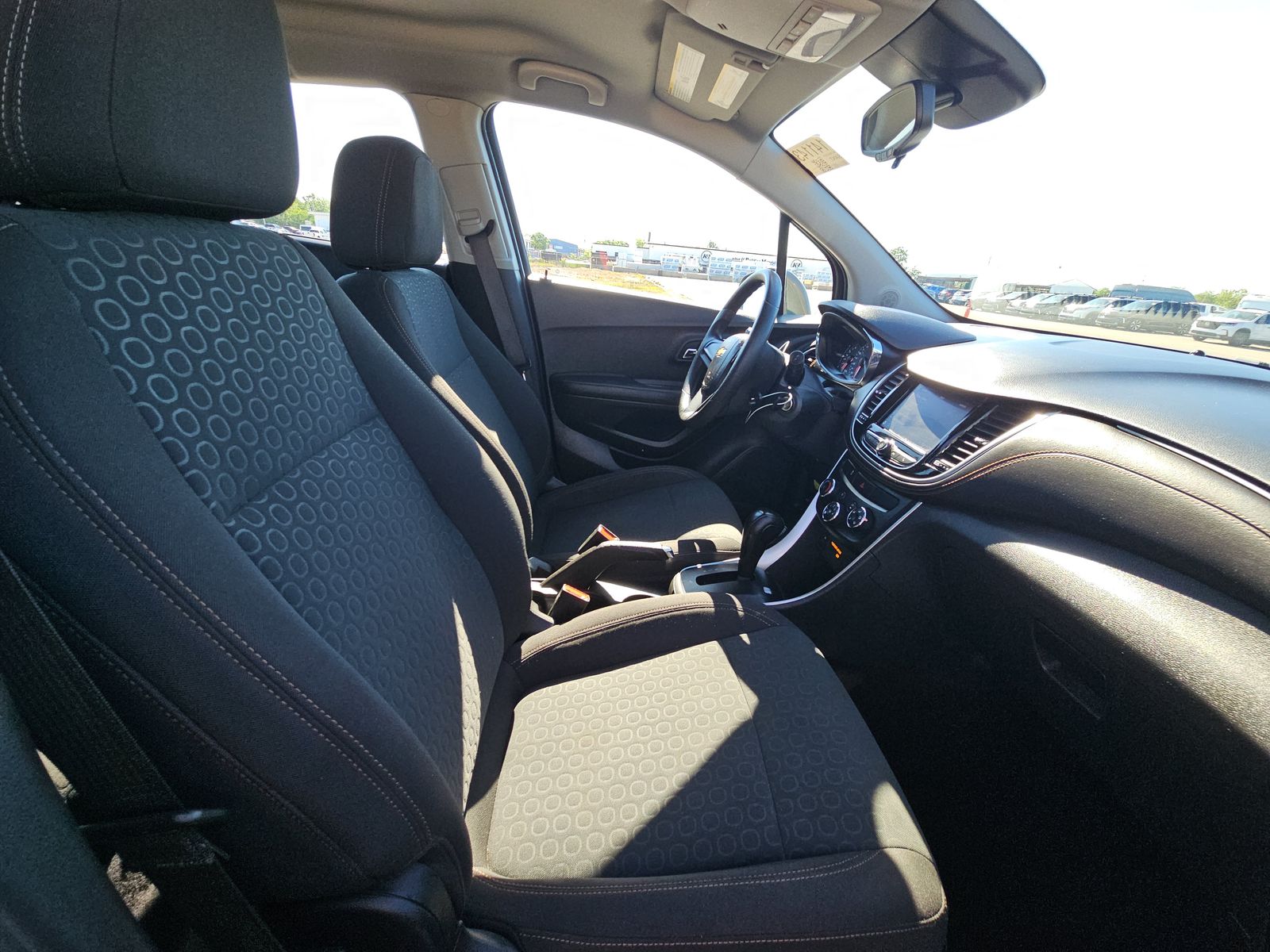 CHEVROLET TRAX - 9