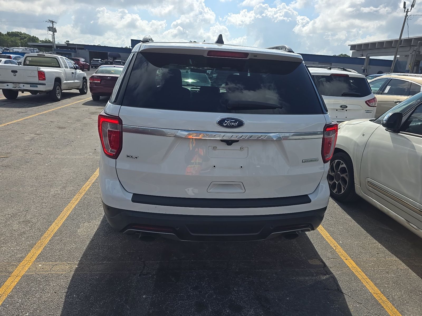 FORD EXPLORER - 6
