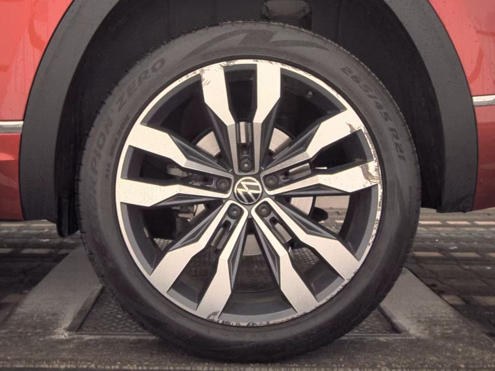 2021 Volkswagen Atlas 3.6L SEL Premium R-Line AWD