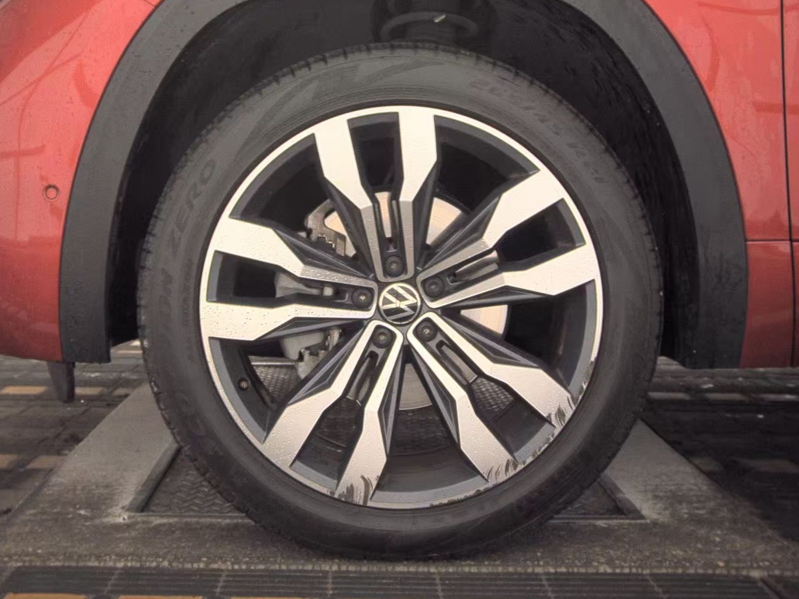 2021 Volkswagen Atlas 3.6L SEL Premium R-Line AWD