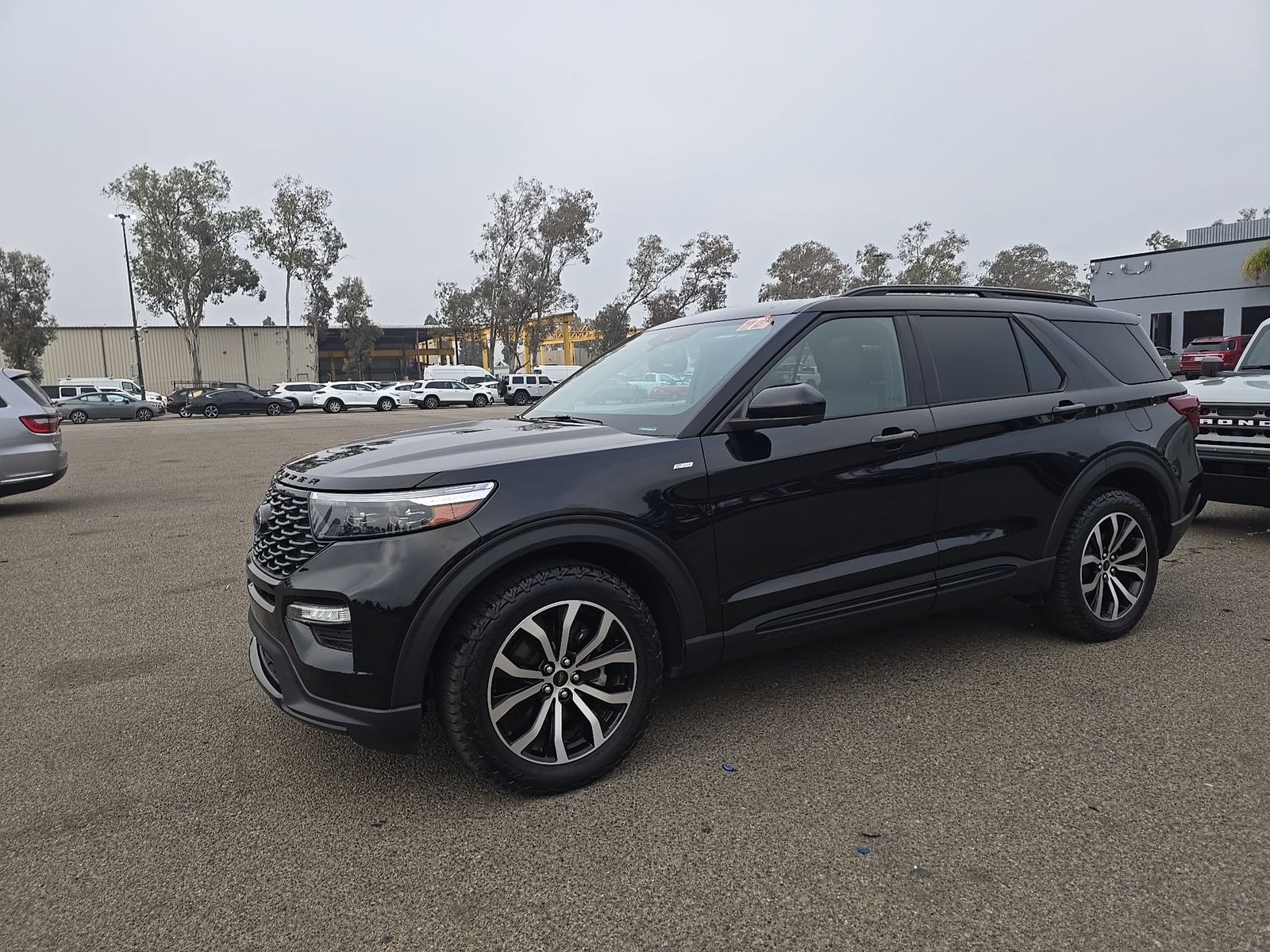 FORD EXPLORER - 1