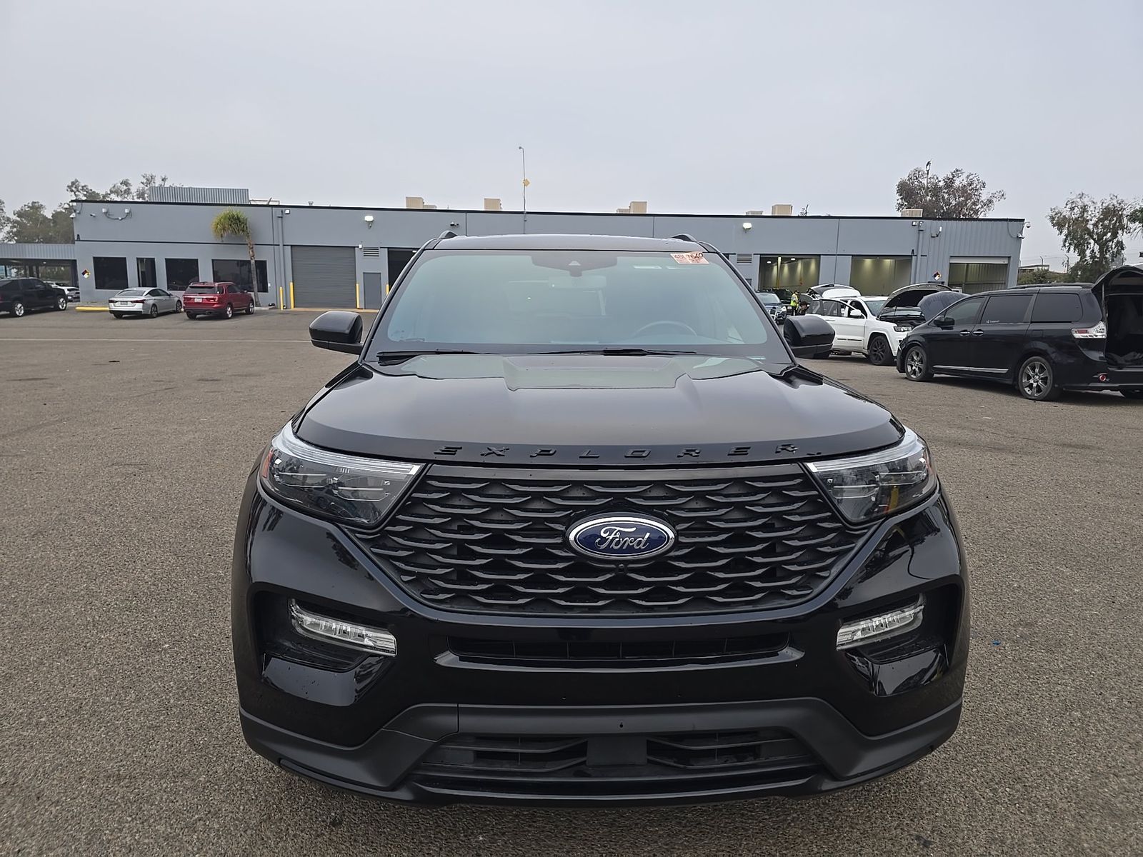 FORD EXPLORER - 3