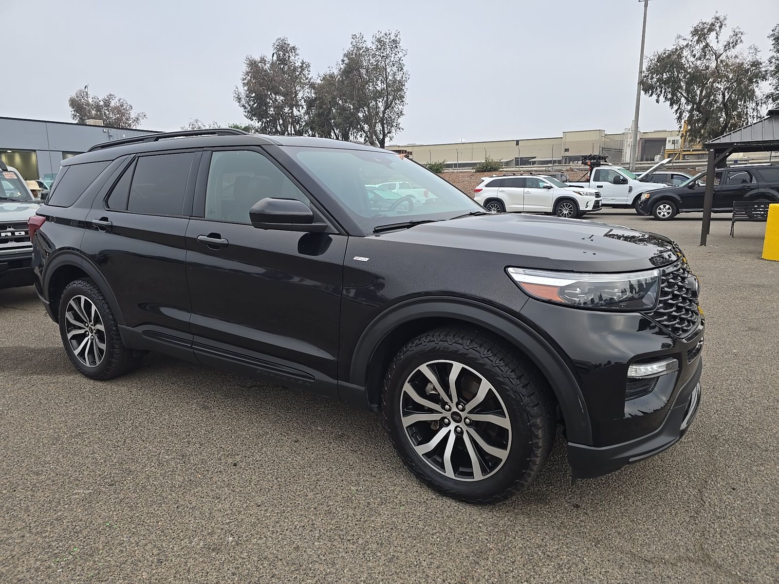 FORD EXPLORER - 4