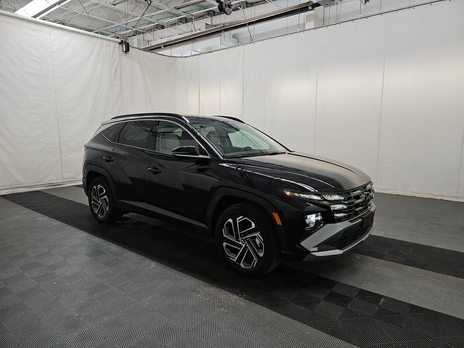 HYUNDAI TUCSON - 4