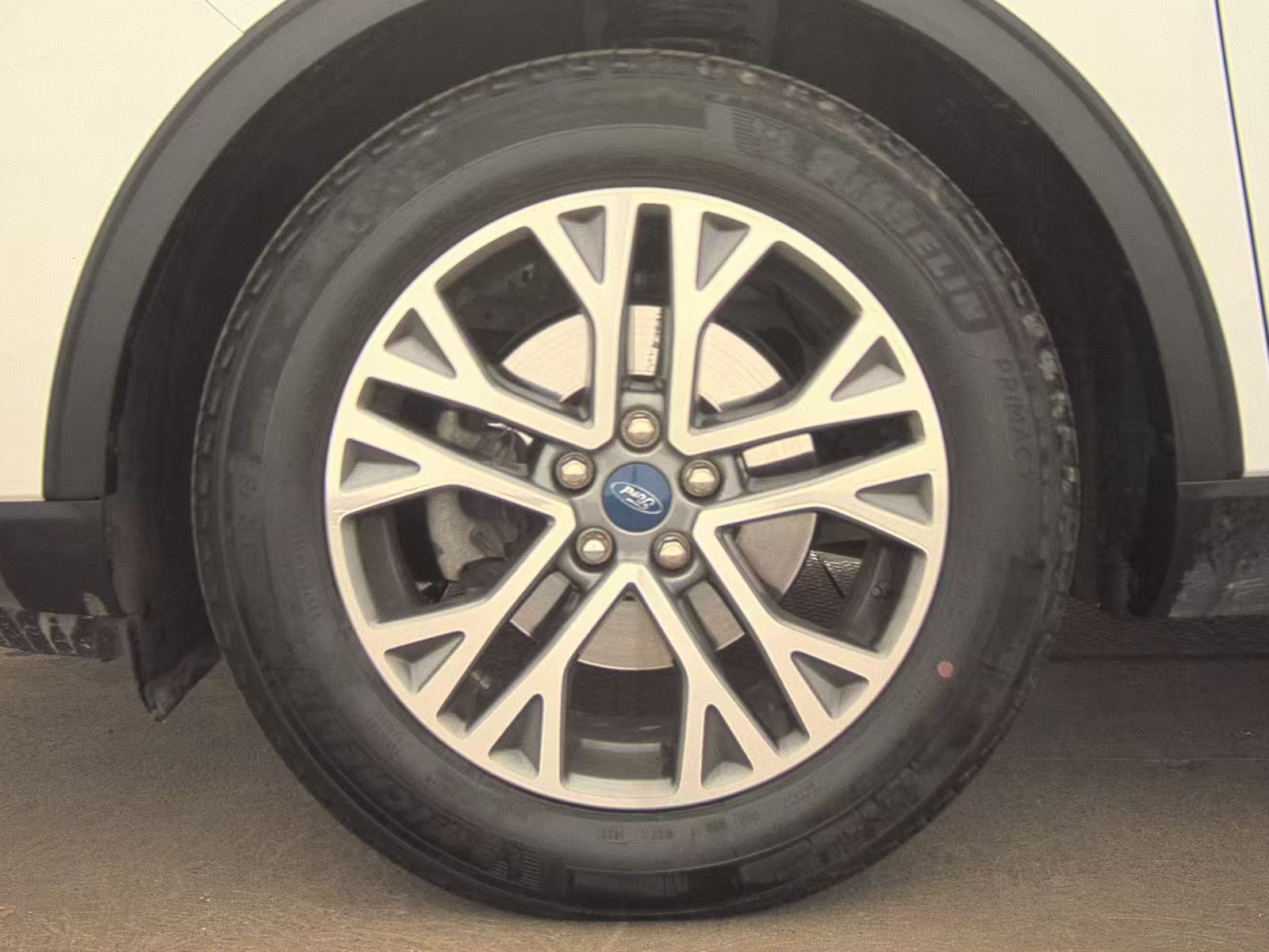 FORD ESCAPE - 10