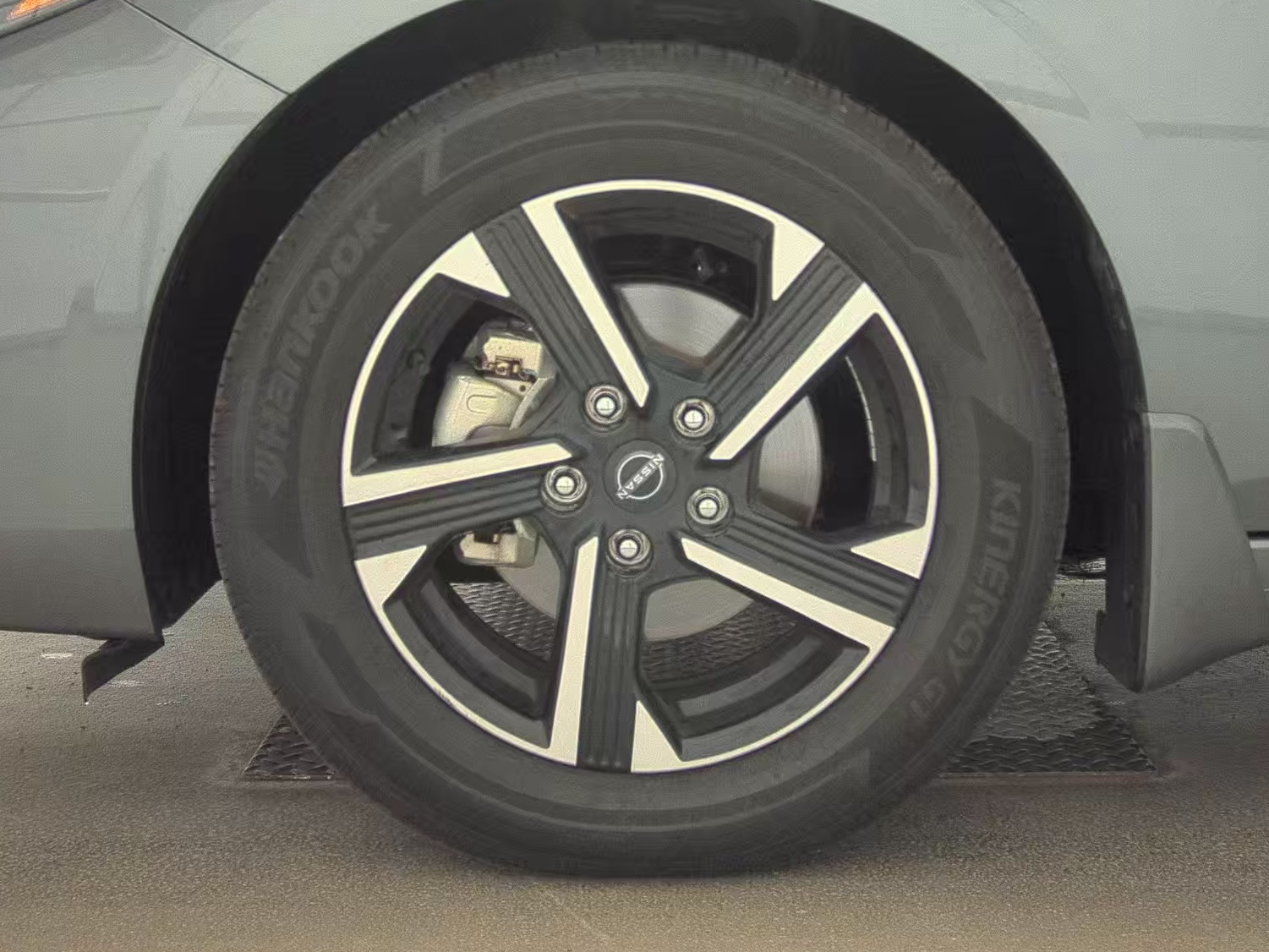 NISSAN SENTRA - 10