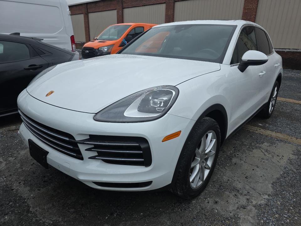 PORSCHE CAYENNE - 1