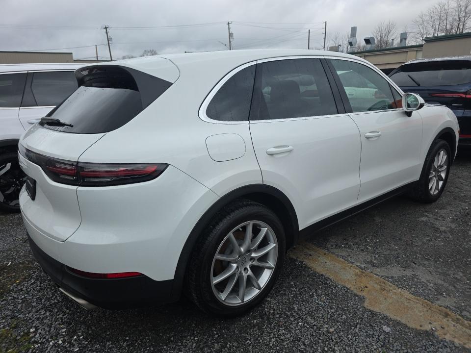 PORSCHE CAYENNE - 5