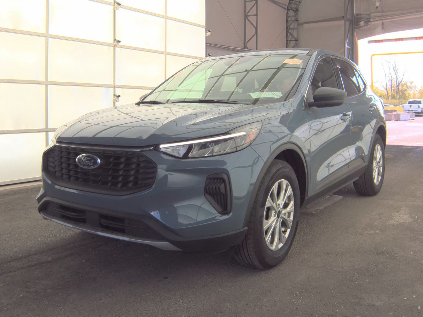 FORD ESCAPE - 1