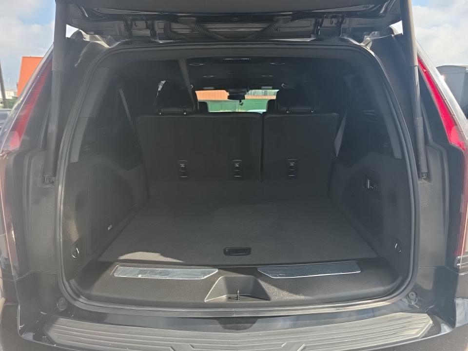 2023 Cadillac Escalade ESV Luxury RWD