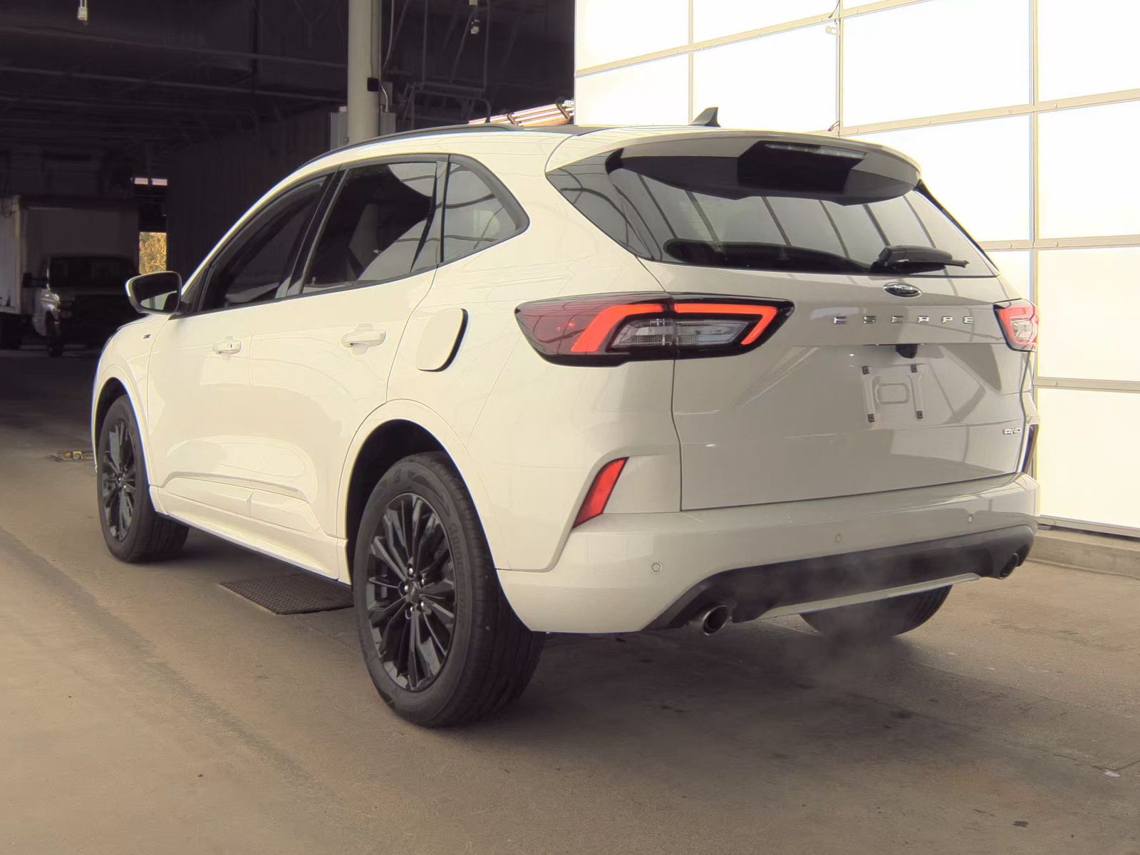 FORD ESCAPE - 9