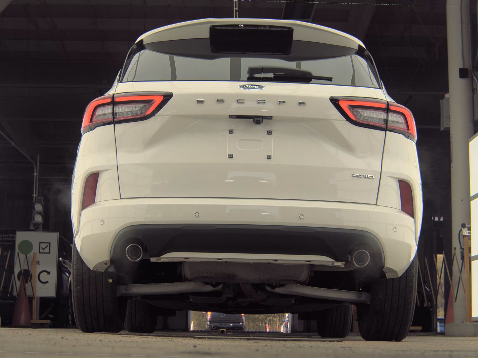 FORD ESCAPE - 8