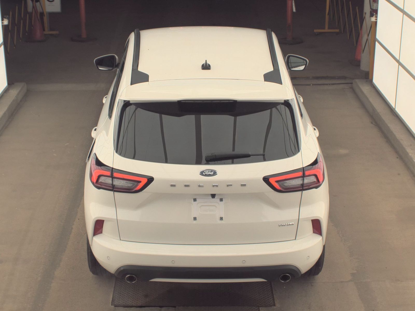 FORD ESCAPE - 7