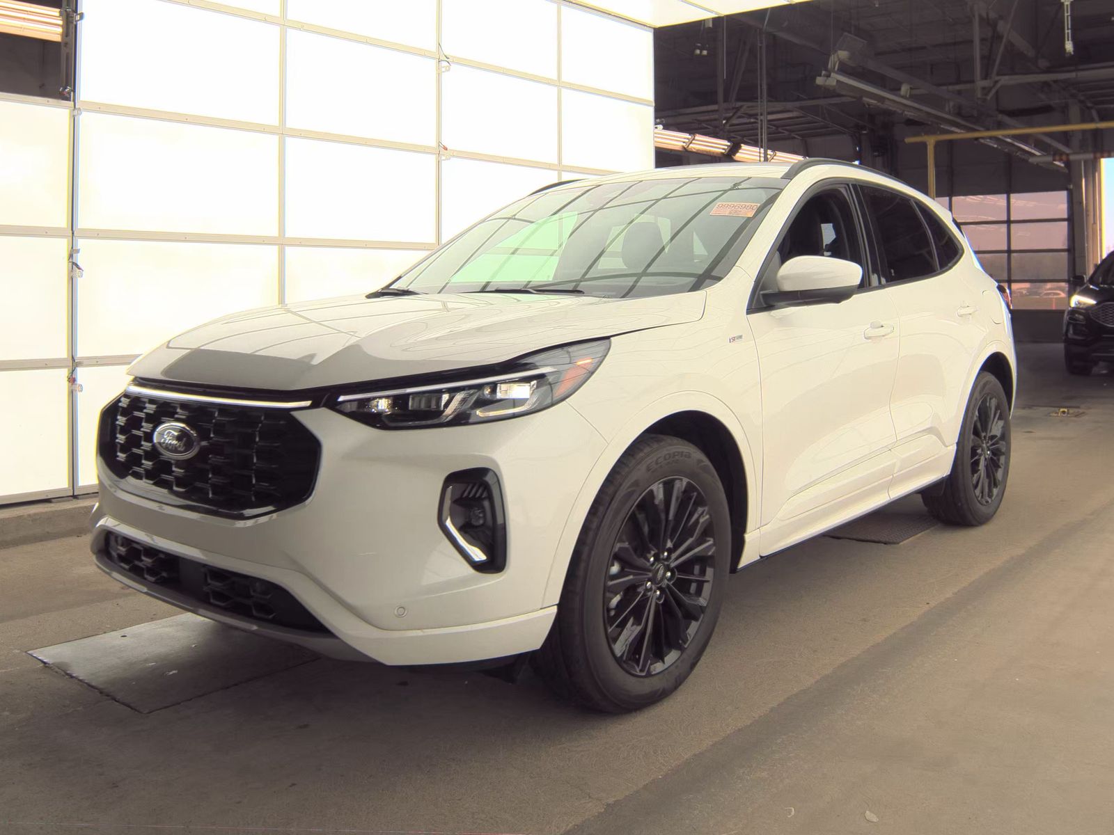 FORD ESCAPE - 1