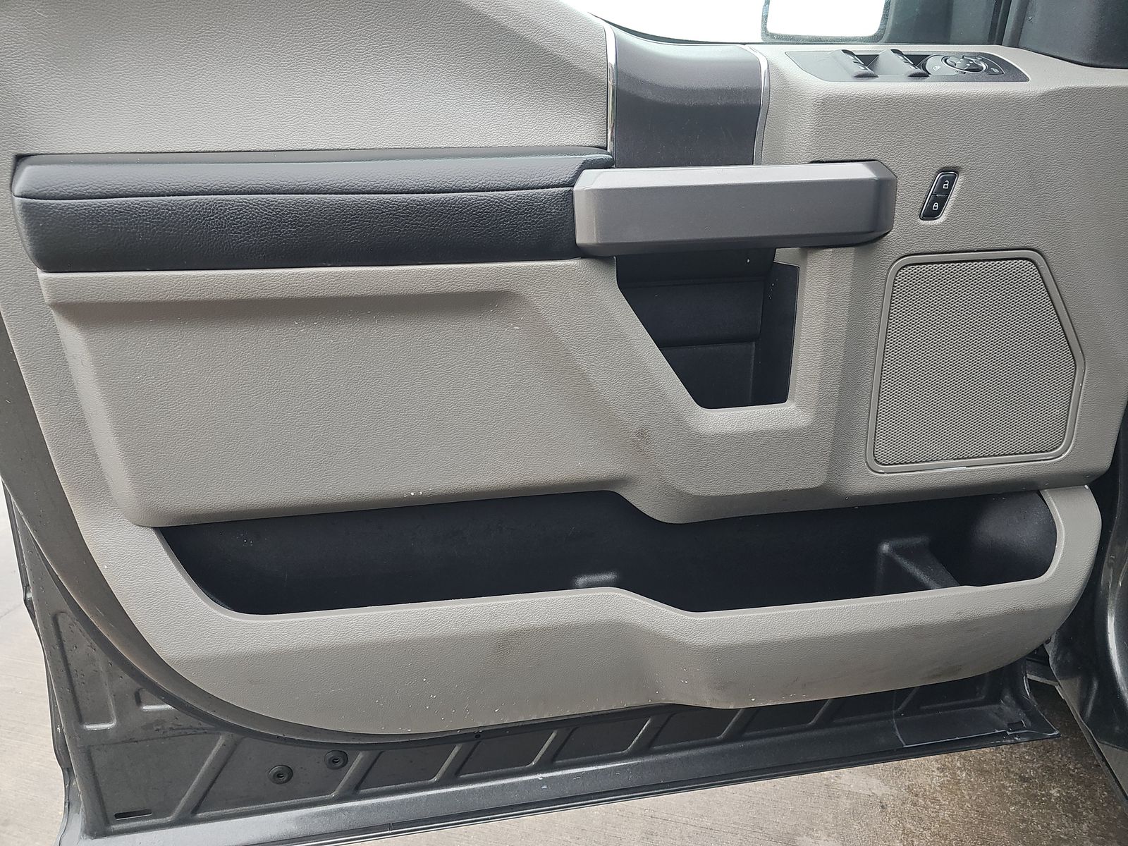 FORD F-150 - 10