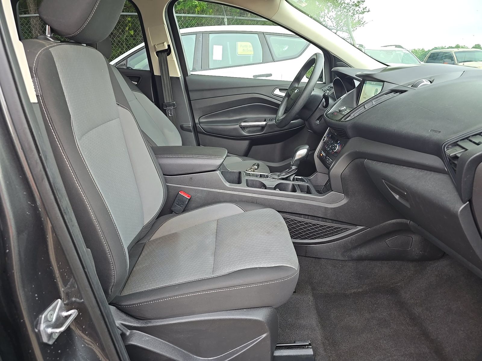 FORD ESCAPE - 9