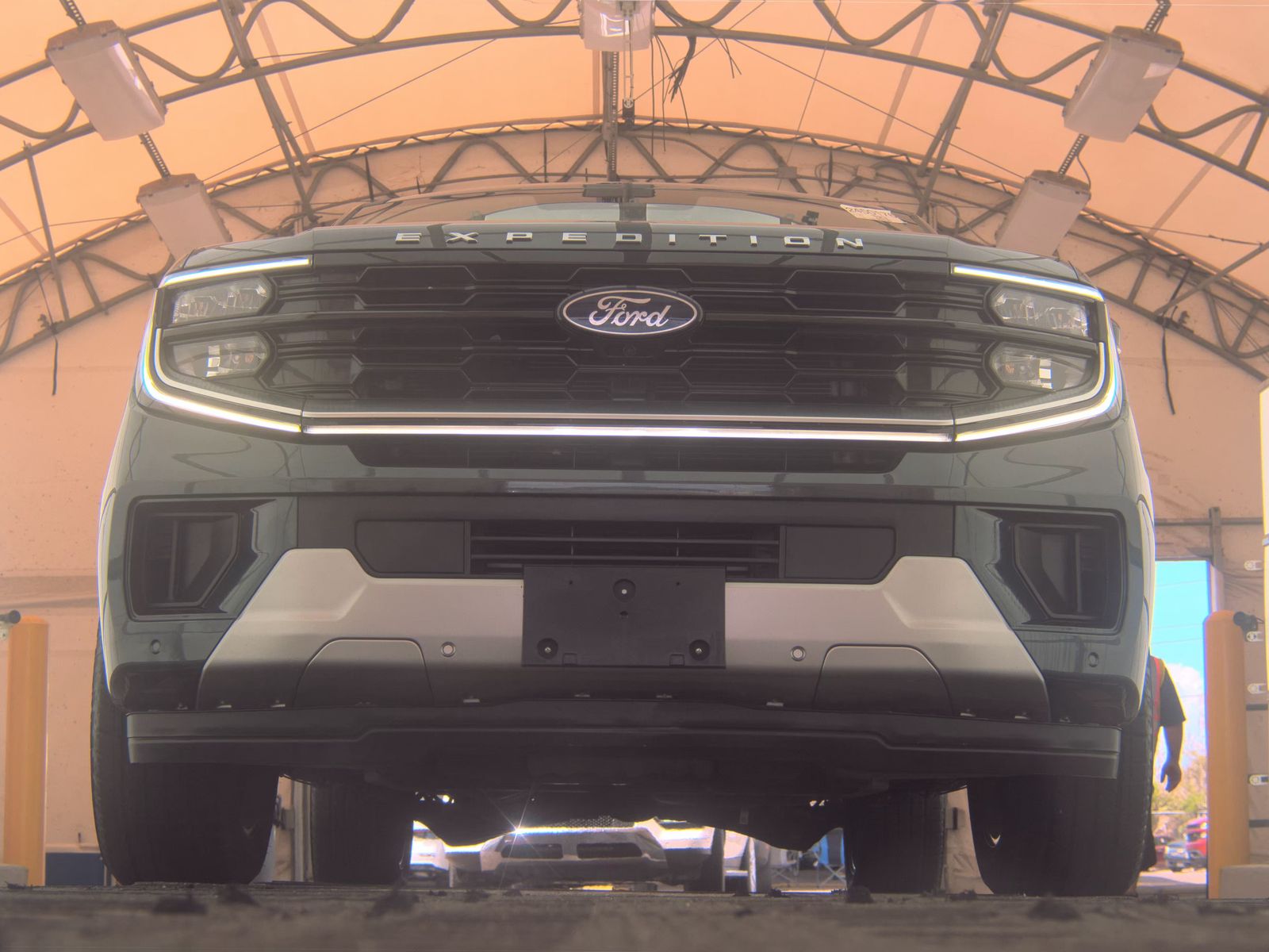 FORD EXPEDITION MAX - 4