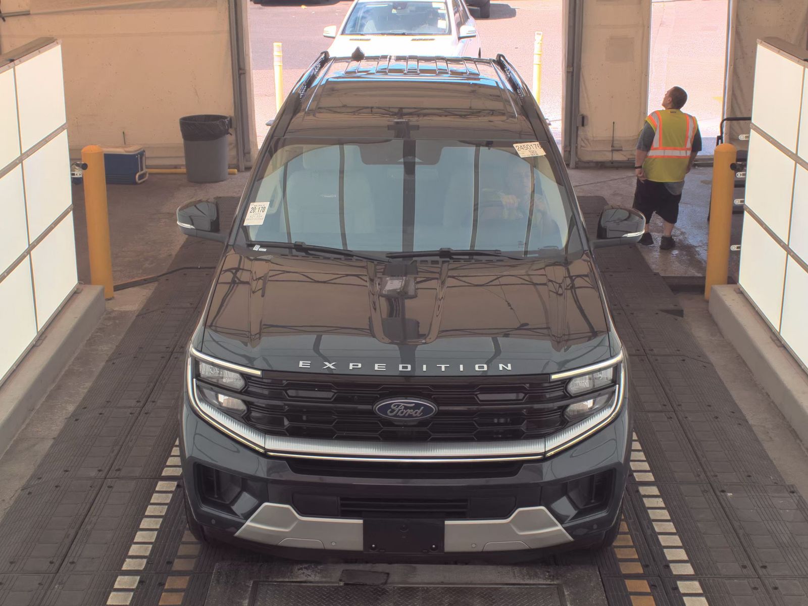 FORD EXPEDITION MAX - 3